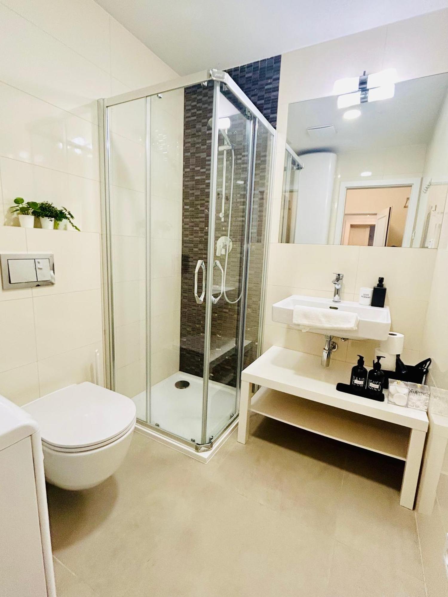 Cozy Design Apartments Right Next To Wenceslas Square Prague Ngoại thất bức ảnh